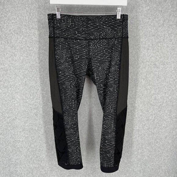 Lululemon Womens Var-City Crop Legging Size 8 Samba Snake Black Criss Cross EUC - Picture 1 of 14